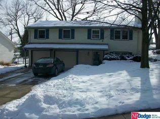 6711 Vernon Ave, Omaha, NE 68104