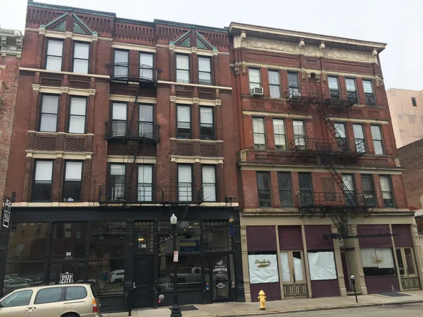 24 W Court St APT 5, Cincinnati, OH 45202