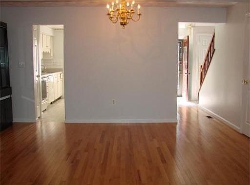 4th image of 4304 Deerfield Cir