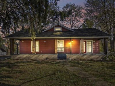 692 W Bridge St, Plainwell, MI, 49080