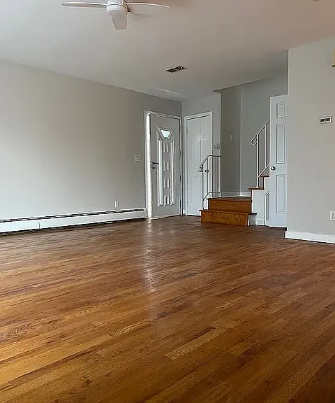 233A Myrtle Ave — Photo 4