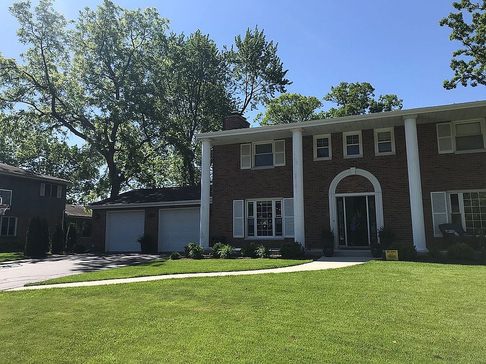 2nd image of 3112 Twin Oaks Dr