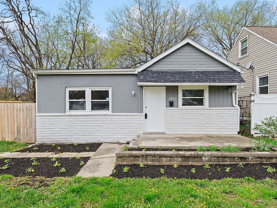 1st image of 2707 Woodland Ave