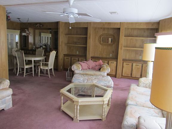 4th image of 409 La Vista Dr
