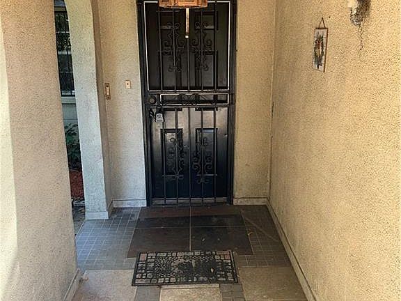 3rd image of 4791 Shady River Ln