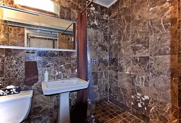 Sold by ROOM Real Estate | media 18