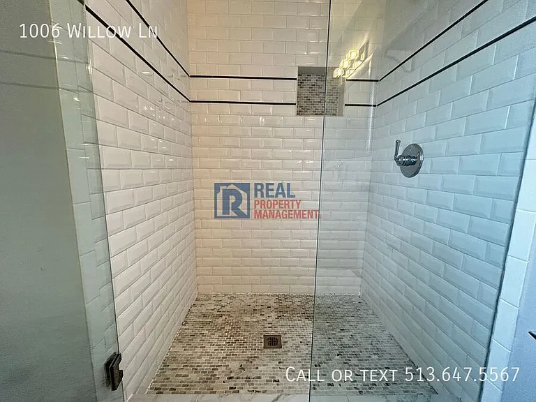 1006 Willow Ln — Photo 22