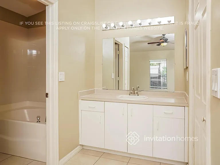 1823 Sadnet Ln — Photo 11