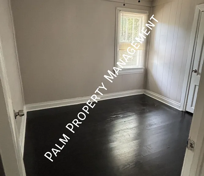 1217 E 38th St — Photo 5