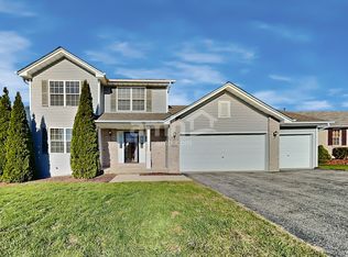 3016 Hamlin Dr, Machesney Park, IL 61115