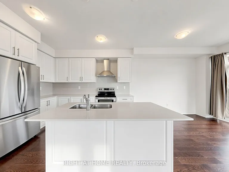 90 Laing Dr — Photo 18