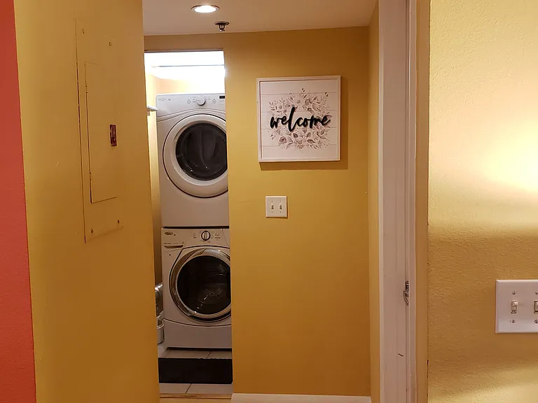 701 S Madison Ave #503 — Photo 29