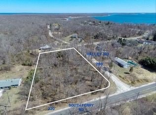91 S Ferry Rd, Shelter Island, NY 11964