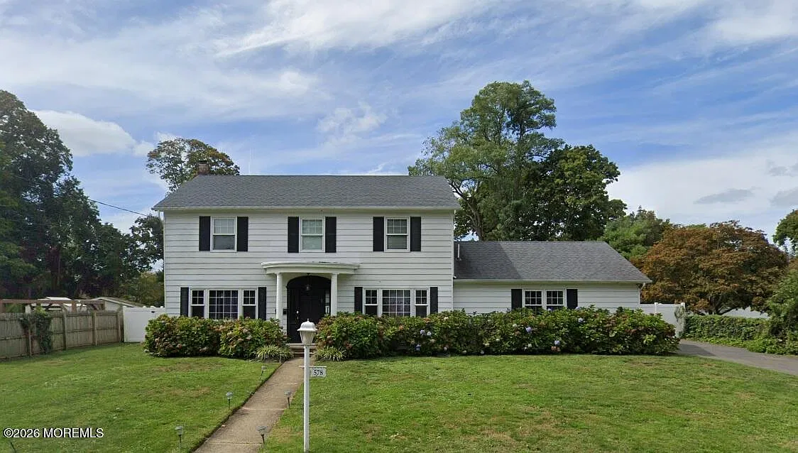 5 bed, 2785 sqft, $4,000 — Photo 1
