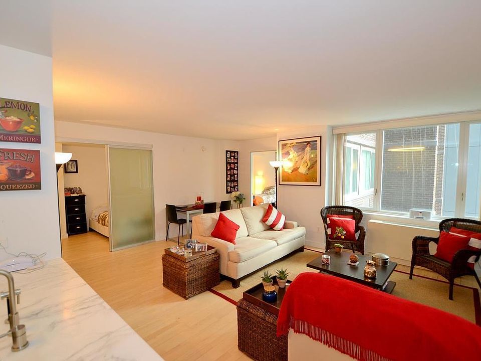 1st image of 322 W 57th St APT 33Q1