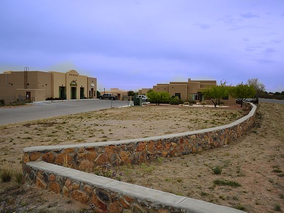 4th image of 1310 Picacho Hls Unit 1
