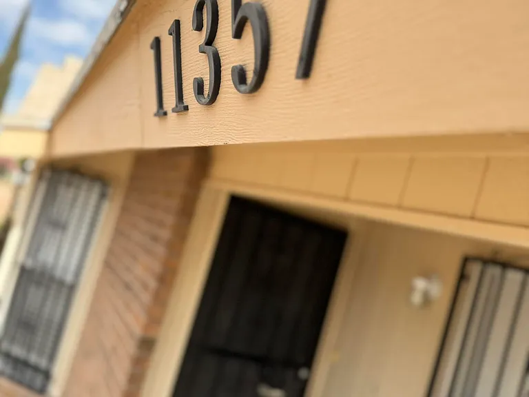11357 Lake Erie Dr — Photo 4