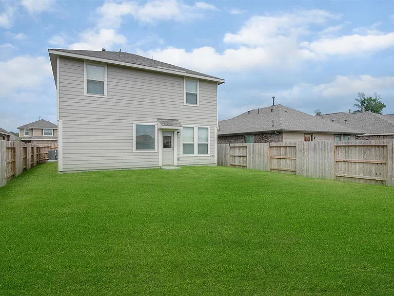 23741 Woodgreen Terrace Dr — Photo 28