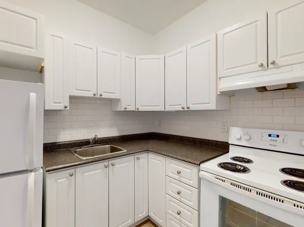 384 MacLaren St., 384 Maclaren St #23, Ottawa, ON K2P 0M8