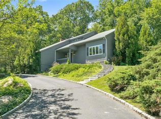 76 Ferndale Dr, Easton, CT 06612