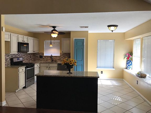 3rd image of 1406 New Cedars Dr