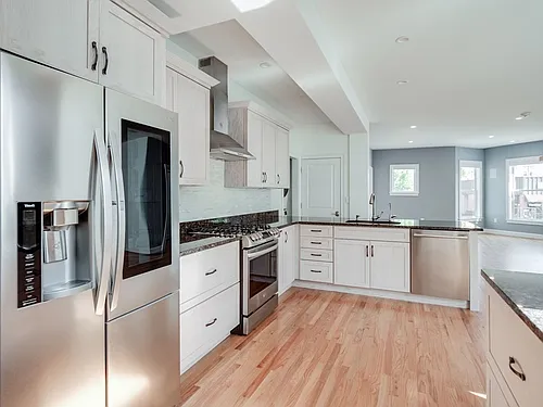 390 Medford St Photo 1