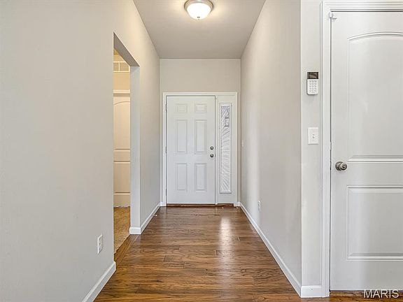 4th image of 3616 Moorgate Ct