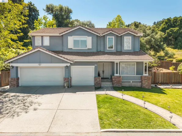 2123 Hidden Pond Rd, Lafayette, CA 94549