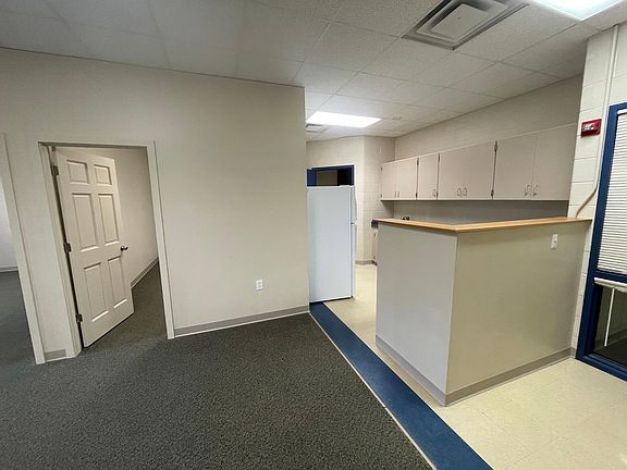5th image of 186 1st St Unit 6