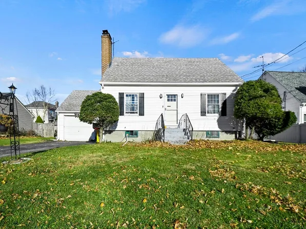 15 Michigan Rd, Worcester, MA 01606