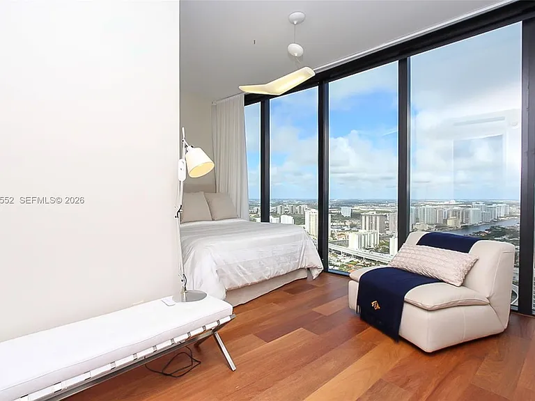 18555 Collins Ave #4605 — Photo 33