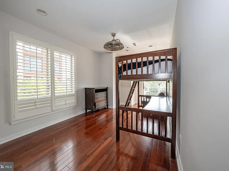601 Poplar St — Photo 22
