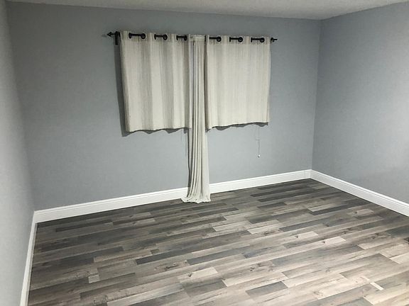 5th image of 105 SW 7th St #1