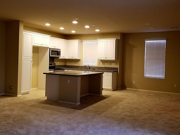 5th image of 1793 Daffodil Ave