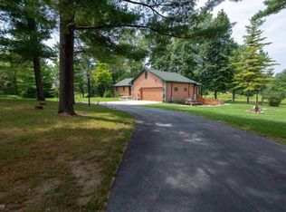71777 Coon Creek Rd, Armada, MI 48005