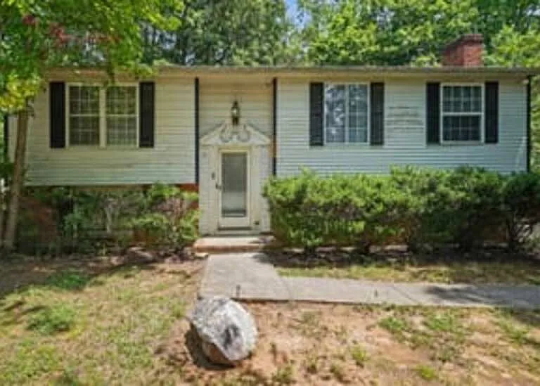 6201 Turtle Neck Ln — Photo 1