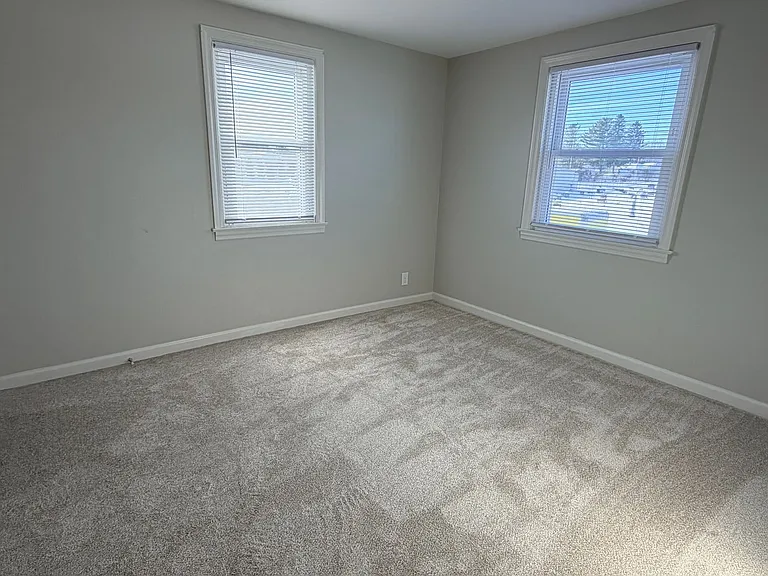 1739 N Main St — Photo 7