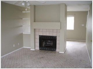3rd image of 1607 Lantern Light Dr
