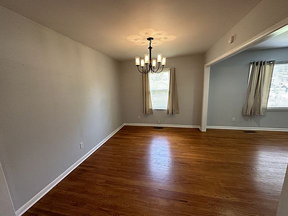 4th image of 106 Enden Ave