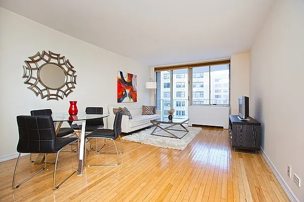 Sold by Nest Seekers International | media 1