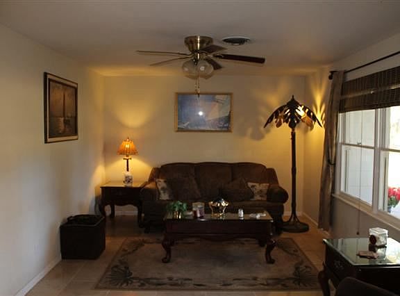 4th image of 4515 Forest Dr