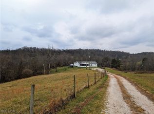2241 Larkmead Rd, Parkersburg, WV 26101