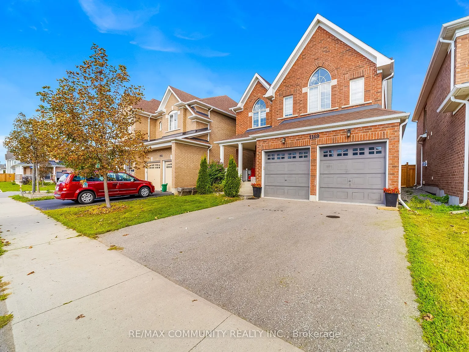 4 bed, $3,600 — Photo 2