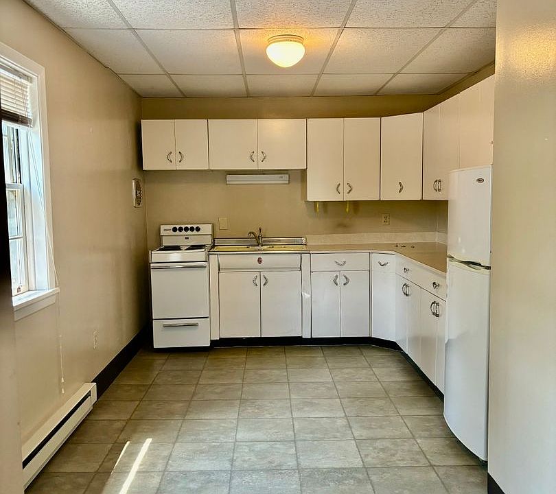 2nd image of 90 E Main St #8-6