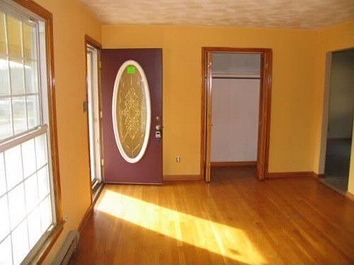 3rd image of 1328 Anderson St
