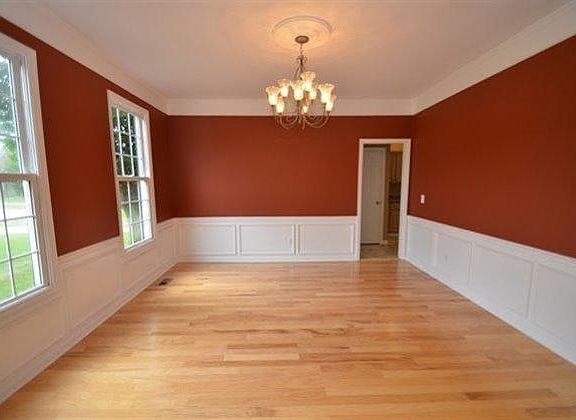 3rd image of 5097 Farmridge Way