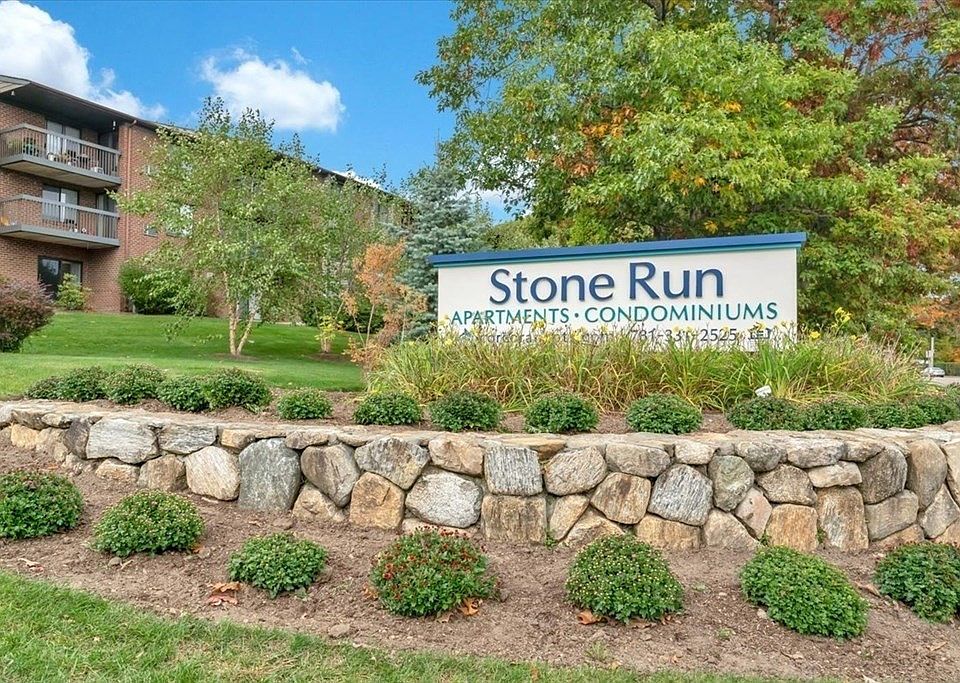 1st image of 14 Old Stone Way APT 11