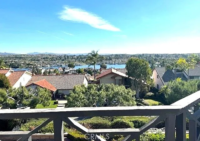 4 bed, 2.5 bath, 2602 sqft, $6,150 — Photo 4