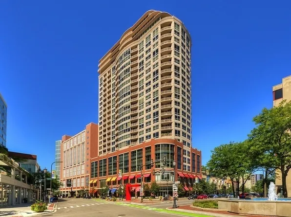 807 Davis St Unit 1608, Evanston, IL 60201