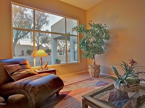 3rd image of 371 E Hidden Quail Dr